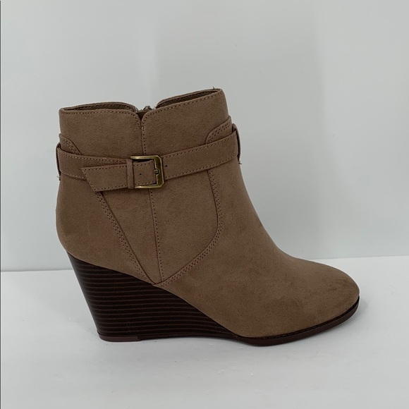 Market & Spruce Serah wedge ankle faux suede ankle boot bootie shoe tan new 7.5 - Picture 1 of 5